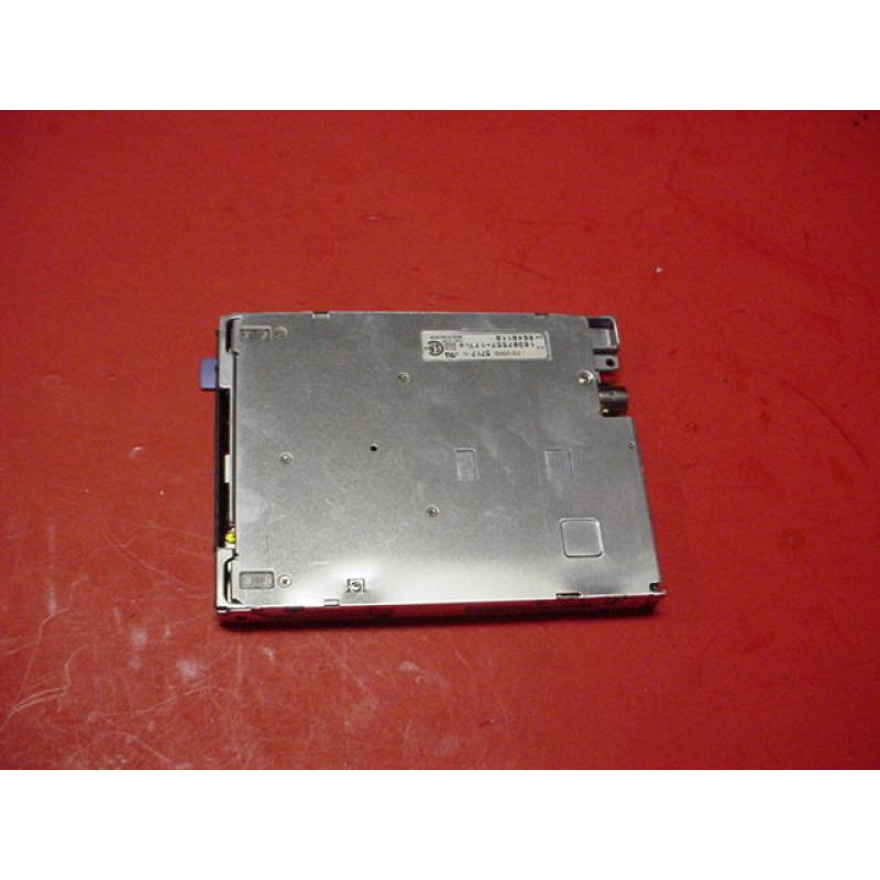 IBM ThinkPad 2626 3.5 Floppy Drive PN: FRU 05K8978 19307557-17